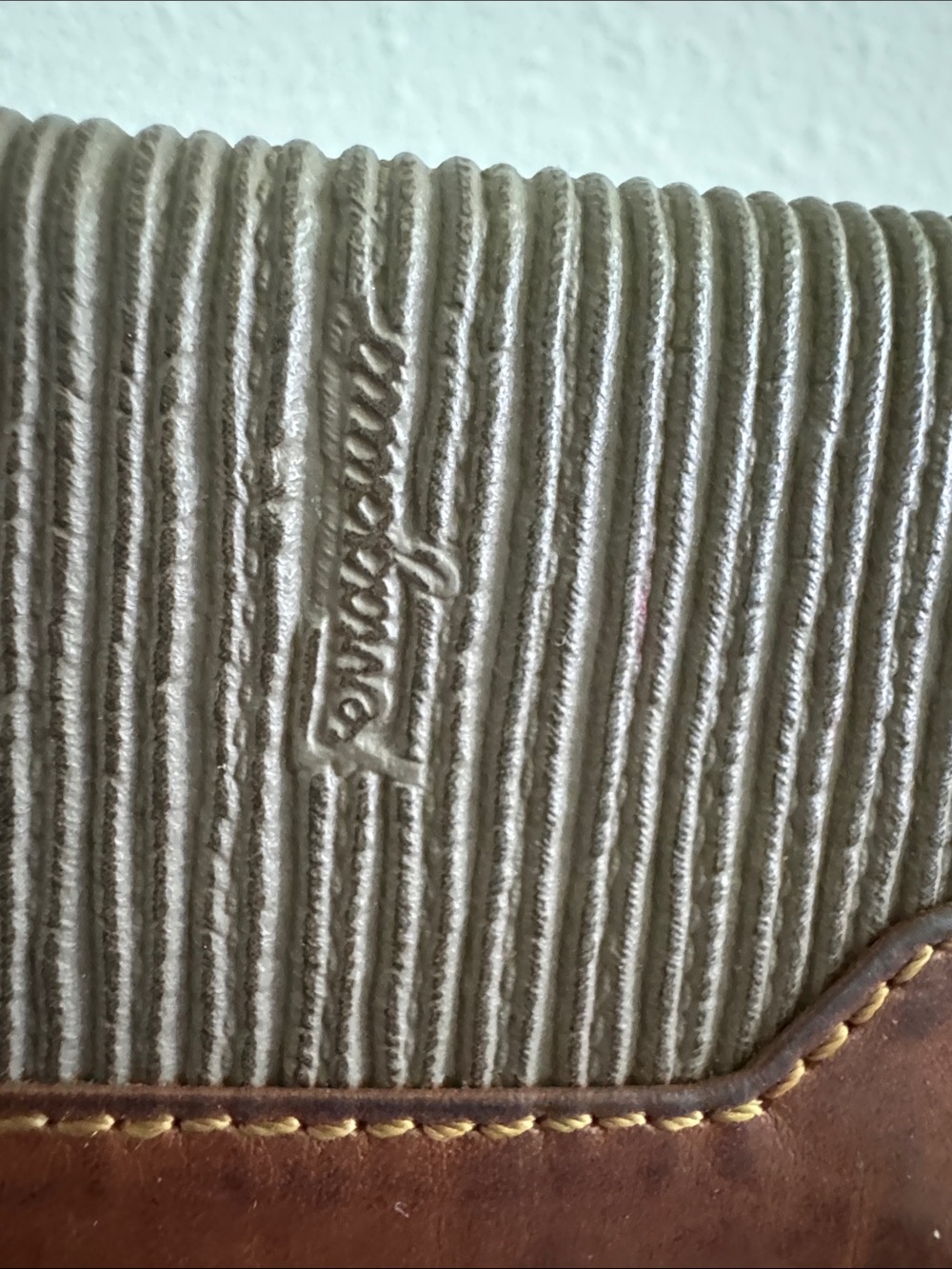 Salvatore Ferragamo Brown Ribbed Fold Wallet with Leather Trim - Picture 3 of 11